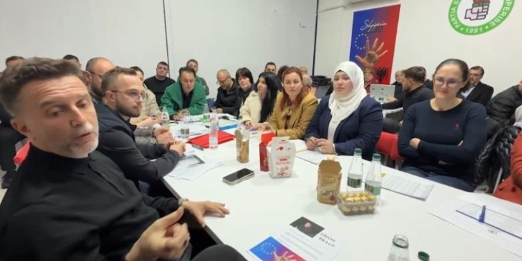 “Armiku fle, PS nuk fle”/ Rama takim me strukturat e njësisë 5: E njoh unë Nazmiun, i bën për provokim ti këto Braçe