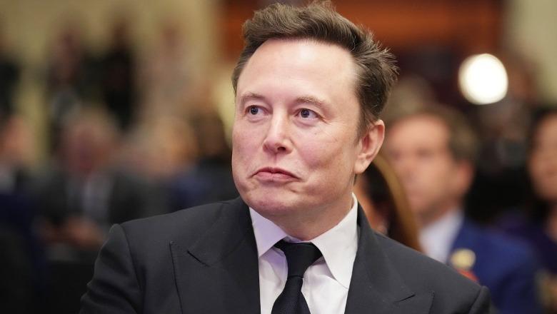 Propozimi i Elon Musk: Vendosuni sanksione oligarkëve ukrainas, kështu afrohet fundi i luftës