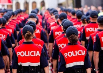 Rregullorja e re e Policisë së Shtetit, nga leja vjetore te shpërblimet dhe detyrat! Përveç shoqërimit, i shtohet e drejta e ndalimit