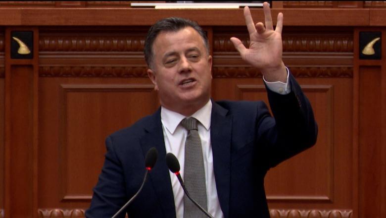 Berisha justifikon veprimet e turpshme të Nokës në Kuvend: Ishte ironi! Flamuri i njeh mirë socialistët, ndaj…