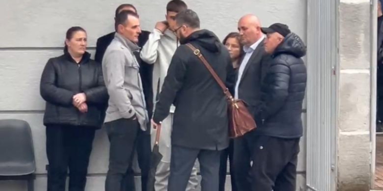 Vrasja e Martin Canit, gjykata merr sot vendimin nëse dosja kalon për gjykim! Në seancë edhe shoku që u plagos