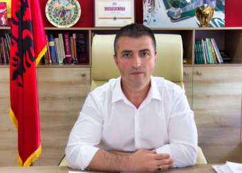Zgjedhjet/ Tërmet Peci jep dorëheqjen si kryebashkiak për të kandiduar për deputet
