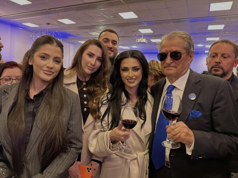 Kandidatja e Berishës sulmon Ori Nebiajn: Komenton ‘Big Brotherin’ dhe s’mban një fjalim në Kuvend