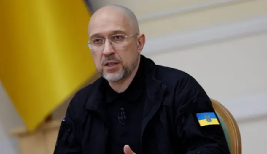 “Ne nuk ndalemi, sepse edhe armiku s’ndalet”- Kryeministri ukrainas: Vendi ynë po rrit prodhimin e armëve