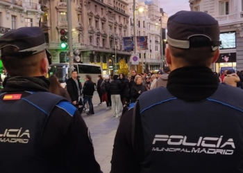Policia zbulon makinën e mbushur me para… gjenden 150 mijë euro