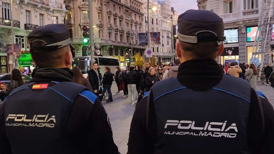 Policia zbulon makinën e mbushur me para… gjenden 150 mijë euro
