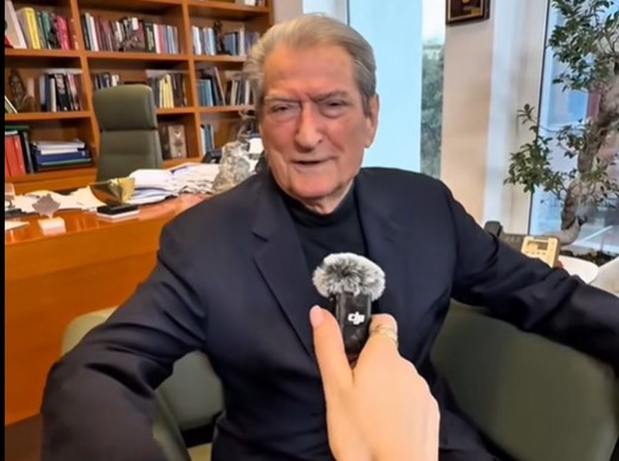 VIDEO / Bëri protestë për mbylljen, por vetë shfaqet në TikTok! Berisha: Preferoj zarzavatet dhe poezitë!
