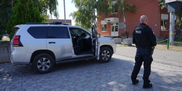 Dhunoi dhe kërcënoi me jetë bashkëshorten, arrestohet 38-vjeçari në Dibër