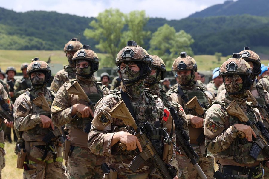 Plani i mbrojtjes së BE, Shqipëria mund të përfitojë nga fondi miliarda eurosh për blerje armësh