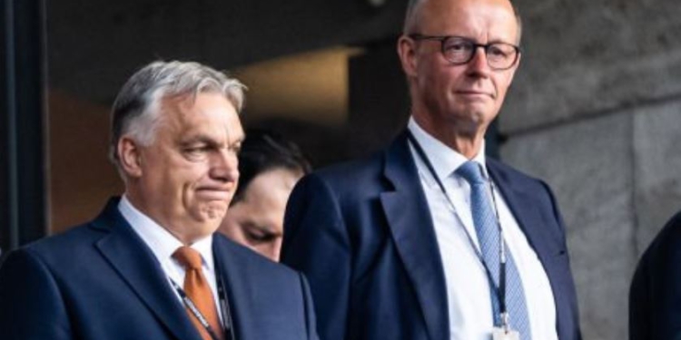 Kancelari gjerman ‘shigjeton’ Orbanin: Po sillet keq! BE t’i pezullojë fondet!