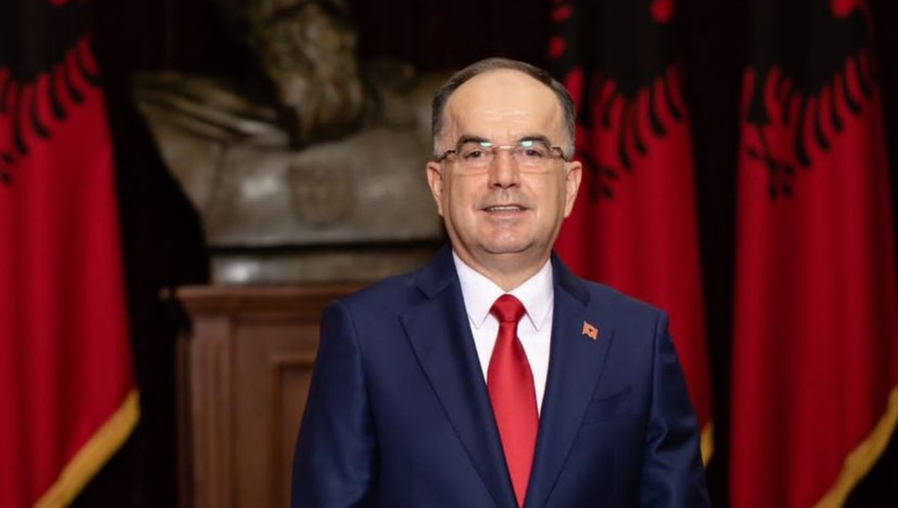 Presidenti Begaj uron besimtarët myslimanë: Ramazan sa më të begatë