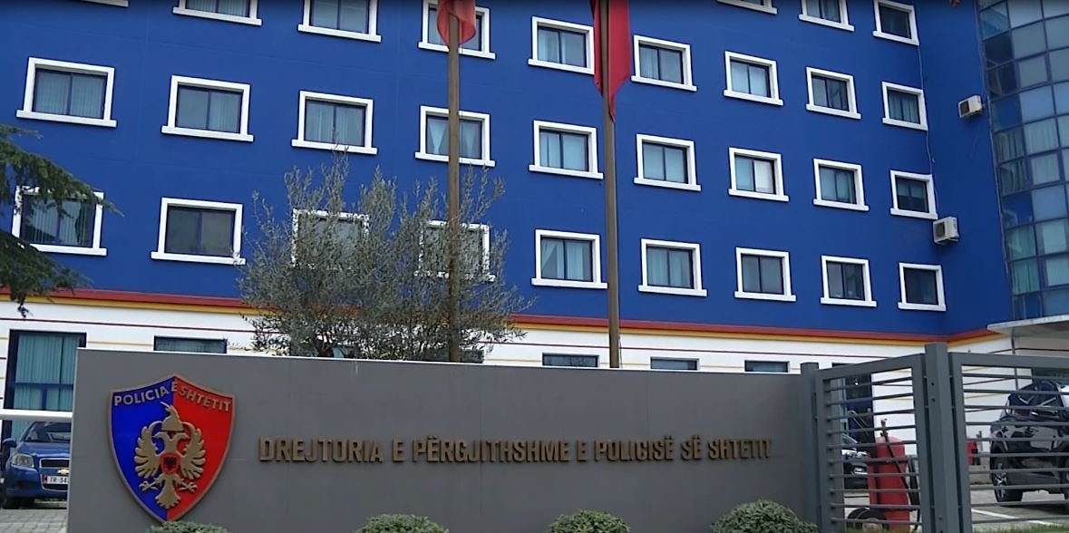 Në kërkim për drogë dhe abuzim me të mitur, arrestohet 30-vjeçari