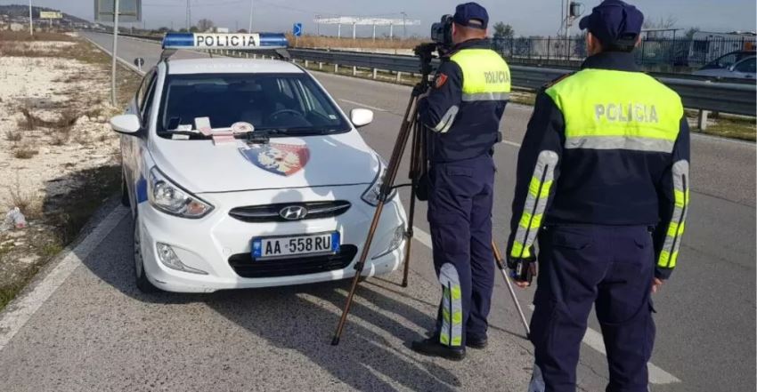 “Udhëtoni me jetën në mendje! Familja ka nevojë për ty”/ Policia apel për kujdes me shpejtësinë: Intensifikojmë kontrollet me radarë e dronë!