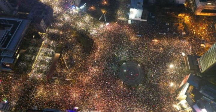 Protesta historike në Beograd, Marta Kos: Tubim paqësor! Marrëveshje për reformat, të nevojshme për integrimin në BE