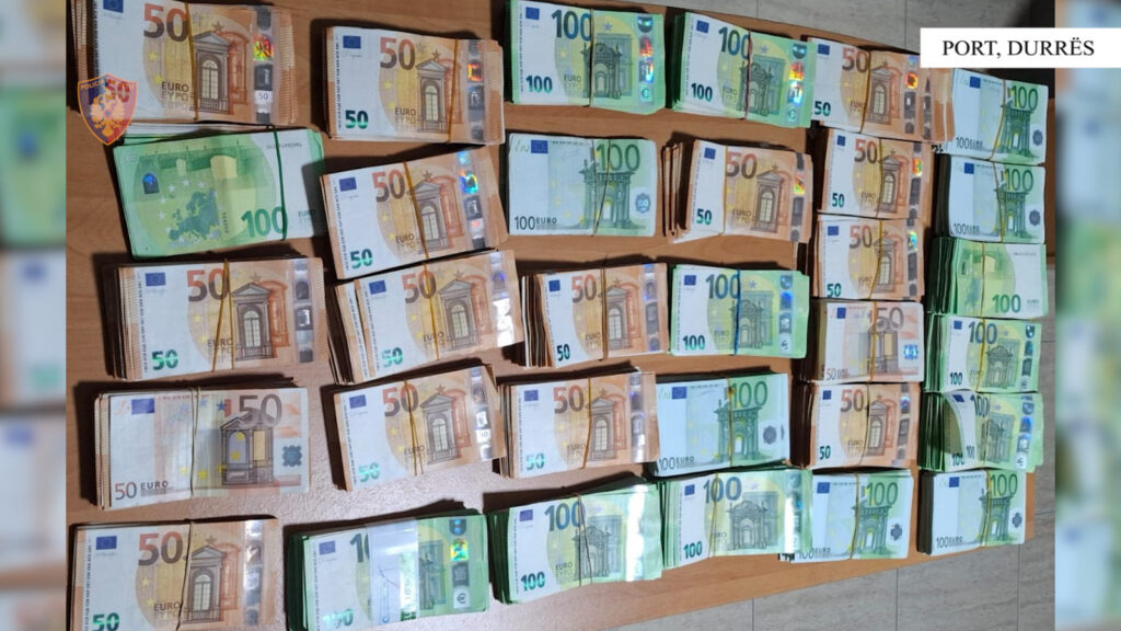 Sekuestrohen 223 mijë Euro në Durrës, arrestohet i riu