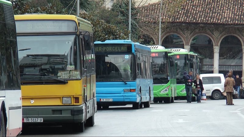 Policia e Tiranës kalon në filtrin e alkoolit, 167 drejtues të automjeteve të transportit publik