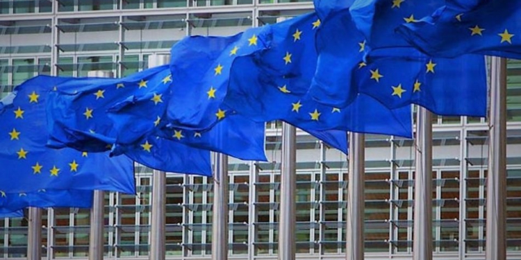 Zëri i Amerikës: BE dhe përfitimet ekonomike nga plani i riarmatimit