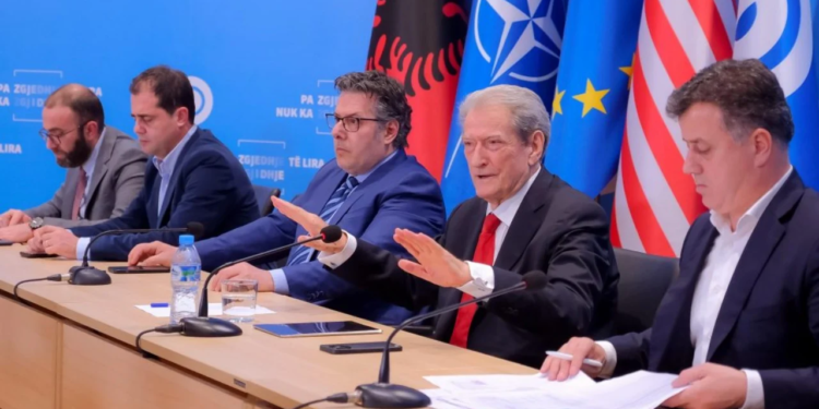 Lista zyrtare e PD, ja emrat e 186 kandidatë të 11 majit. Berisha fut shumicën e deputetëve në pjesën e hapur