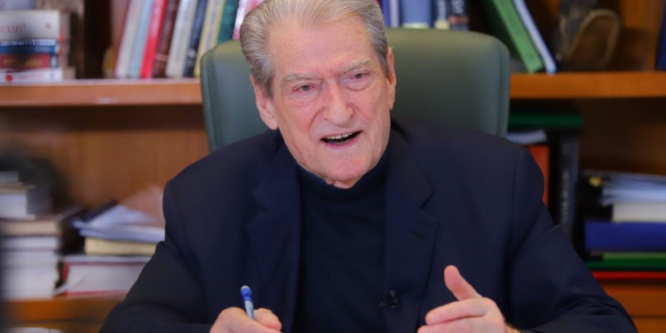 “Në 11 maj firmosim fitoren”- Berisha: Tre rezoluta nga 193 parti kanë tronditur themelet e narko-diktaturës