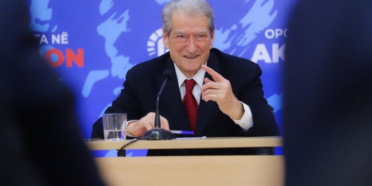 A është shkarkuar Yuri Kim nga DASH? Berisha: Gati të vë në dispozicion informacionet që kam