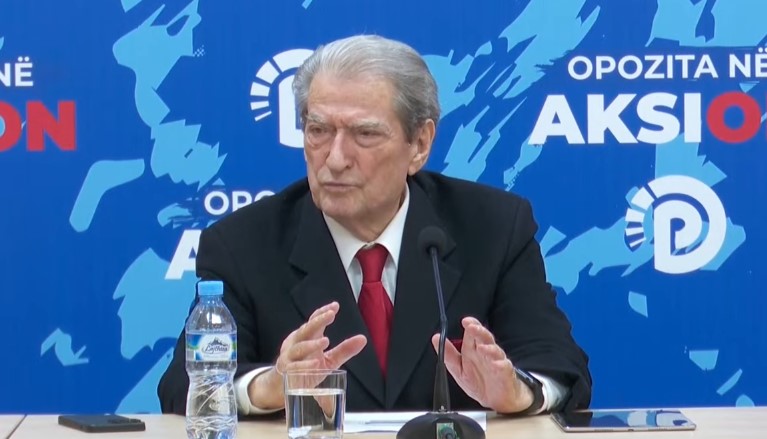 Berisha thërret protestë kombëtare kundër mbylljes së TikTok: Më 15 mars të gjithë në Bulevard