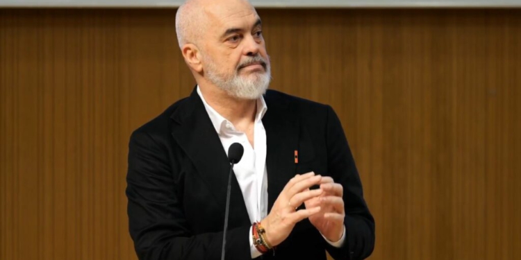 Rama paralajmëron vizitë në SHBA: Do t’i bëj një surprizë ‘kënetës’! Tek lista e mbyllur e PD do gjeni speciet e…
