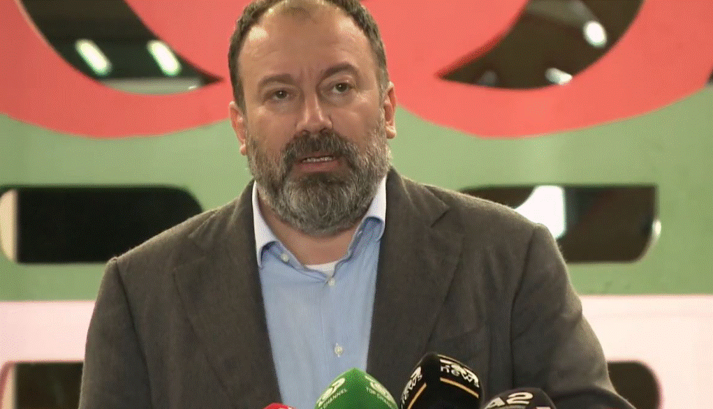 Gara në qarkun e Elbasanit, Mazniku prezanton kandidaturat e PS, Taulant Balla jashtë listës 