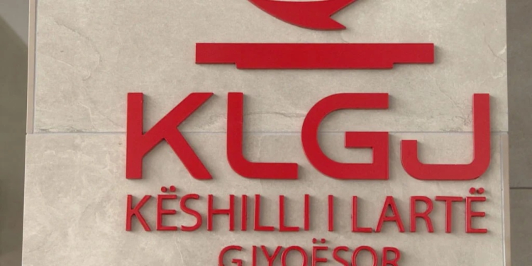 KLGJ miraton platformën elektronike për paraqitjen e kërkesave të votuesve nga diaspora, ankesat do të shqyrtohen brenda 48 orëve