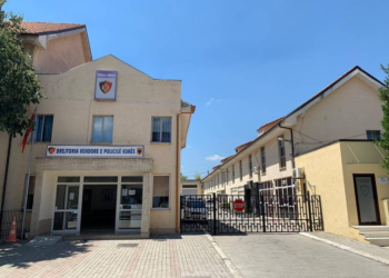 I riu plagos 45 vjeçarin në Tropojë! Tenton të arratiset, por…