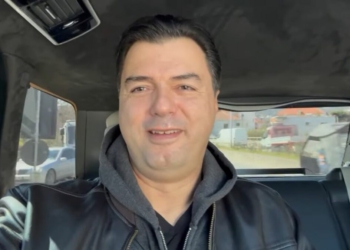 “Me këmishë nate apo këmishë burgu?”, Basha i përgjigjet Ramës: Me ça i ke veshur shokët?