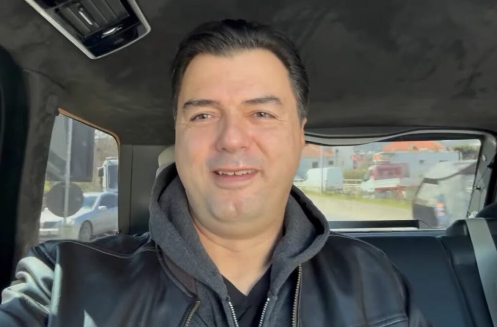 “Me këmishë nate apo këmishë burgu?”, Basha i përgjigjet Ramës: Me ça i ke veshur shokët?