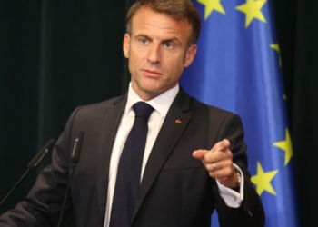 Macron, “presion” Rusisë: Nuk vendos Moska për trupat paqeruajtëse në Ukrainë