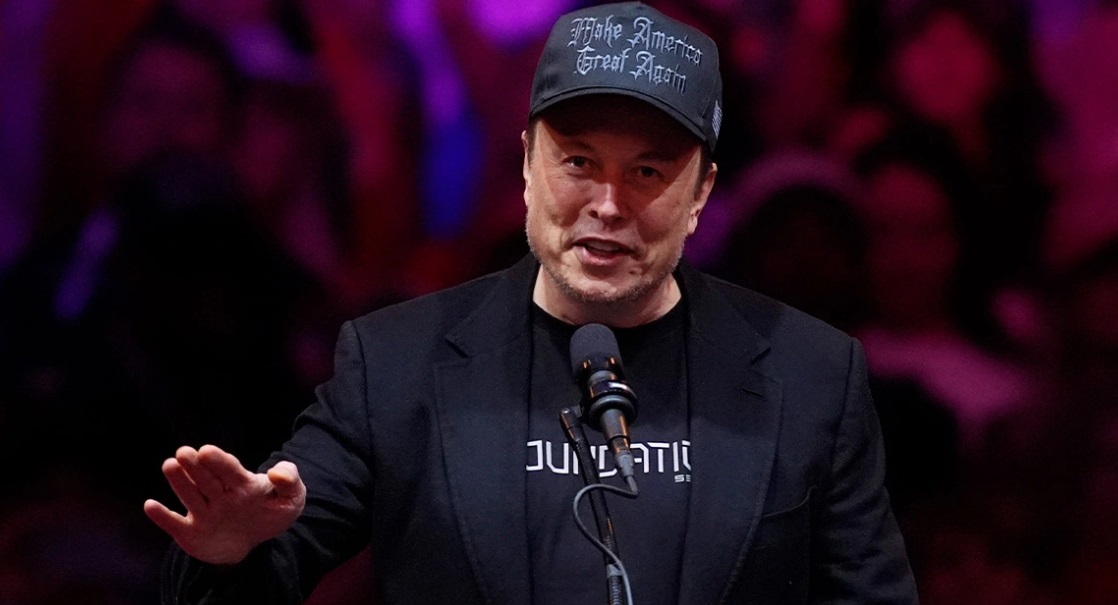“Hesht, burrë i vogël”, Musk përplaset me ministrin e Jashtëm polak për Starlink në Ukrainë