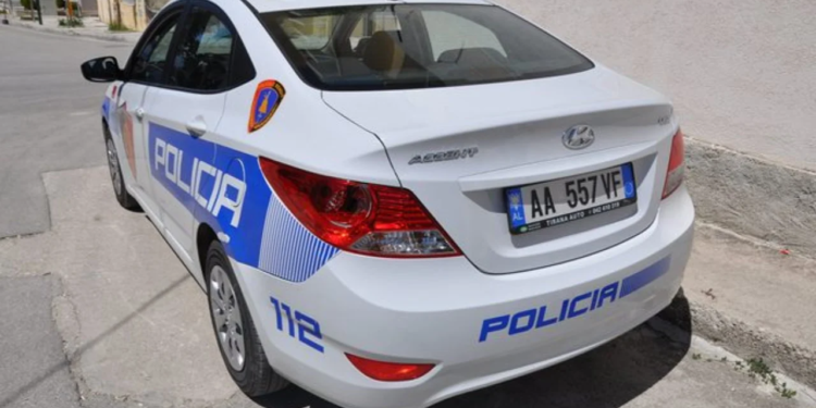 Vodhën çantën me para të një klienti në një berberhane, e pësojnë keq 20-vjeçari dhe 2 të miturit në Shkodër
