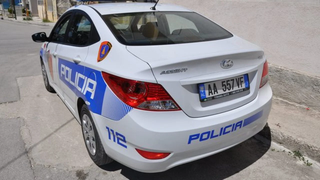 Vodhën çantën me para të një klienti në një berberhane, e pësojnë keq 20-vjeçari dhe 2 të miturit në Shkodër