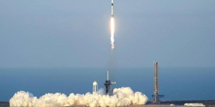 Space X niset me sukses drejt stacionit hapësinor për të zëvendësuar dy astronautët e bllokuar