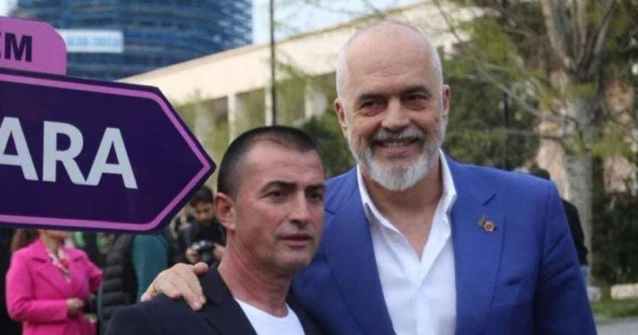 Tërmet Peçi u dorëhoq për t’u bërë deputet, emërohet kryetarja e bashkisë Tepelenë