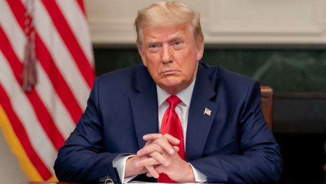 Administrata e Trump mund të ndalojë hyrjen në SHBA për qytetarët e 41 vendeve të botës