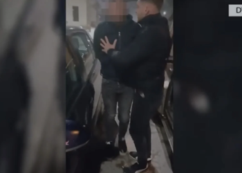 EMRAT / Shpërndanin kartëmonedha euro të falsifikuara, dy të arrestuar në Vlorë