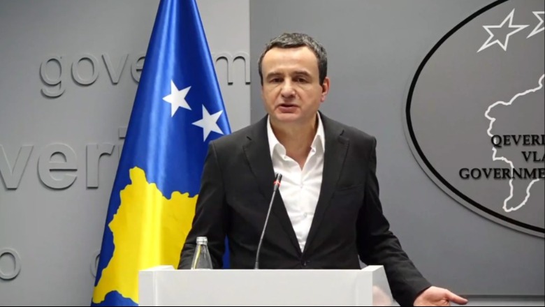 Gafat e Kurtit: Nga ekuacioni i zgjidhur gabim në klasë, te grackat e komedianëve rusë