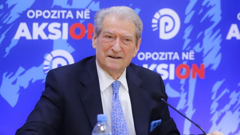 “Minimum jetik 200 euro dhe kartë konsumatori”, Berisha hap thesin e premtimeve: Si dhe sa do rriten pensionet