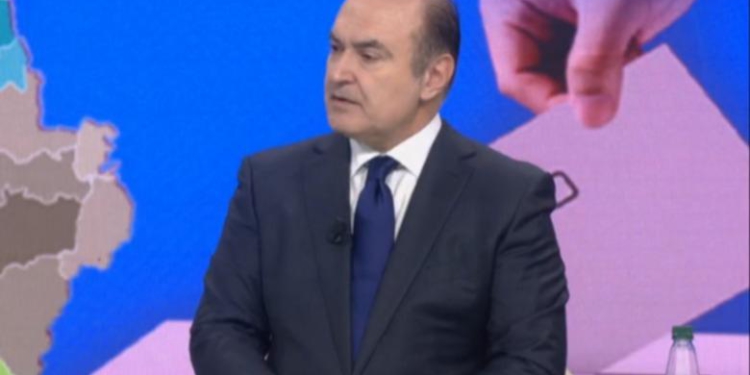 “Meta në burg s’e pengon fushatën tonë, komunikojmë me letra e telefonata”, Haxhinasto: Do e fitojë mandatin, në Elbasan synojmë 7 deputet