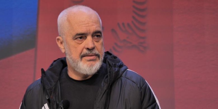 “Luli më këndonte poshtë dritares sepse…”, Rama: Në kohën e ‘Bufit’ vriteshin njerëz dhe thirrej ‘lavire bulevardi’ ajo që…