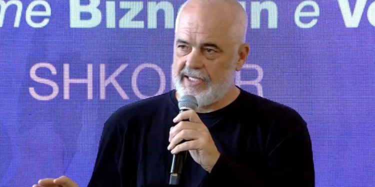 “Askush s’e kishte bërë në 113 vjet!” Rama: “Shpata e ndëshkimit” s’ka qenë kurrë në dorën e drejtësisë, por në kryeministri