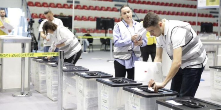 11 Maji/ Mbërrijnë 22 % e votave të diasporës nga 65 vende të botës, zarfe nga Australia, Afganistani, Panamaja, Tajlanda dhe Singapori