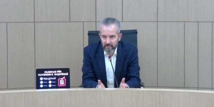 “Diaspora”/ Celibashi: Kanë ardhur mbi 70 mijë vota, 30 mijë zarfe s’janë dërguar ende! Kompania postare s’ka marrë pagesë, kontrata publike pas procesit 