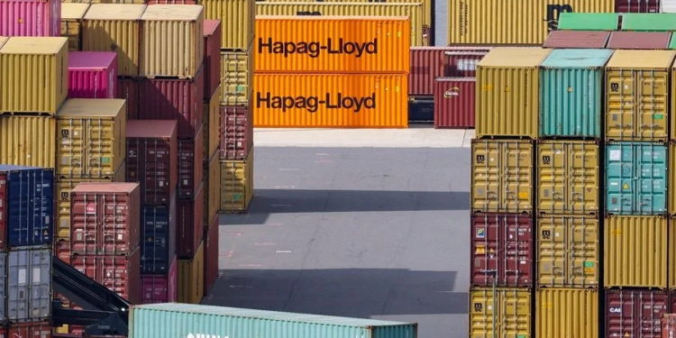 “Lufta” ekonomike/ Kina nuk humb kohë, njofton tarifa shtesë për produktet amerikane në 125%
