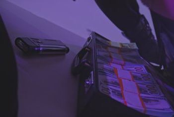 Grupet kriminale po blejnë drogën me Bitcoin, ekspertët: Pagesat nuk kontrollohen