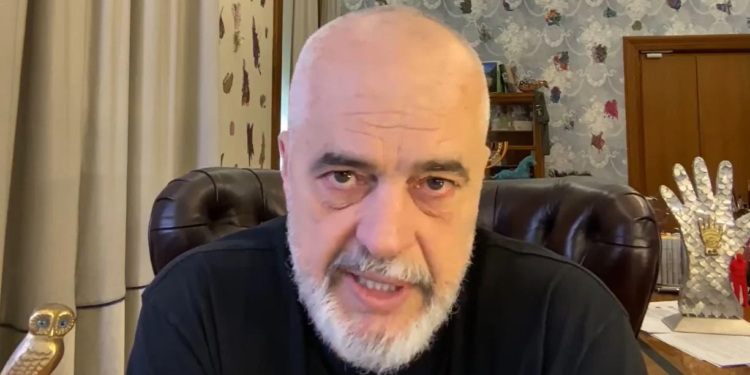 “Kandidatët e një subjekti më bënë sulm të organizuar në FB”, Rama: Kush s’përballon dot humorin, mos merret me politikë se është i rrezikshëm
