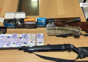 Disa vite hetime, “Kultivimi” prangos 1 person në Berat, 2 në kërkim! Sekuestrohen mijëra paund, armë dhe lëndë narkotike